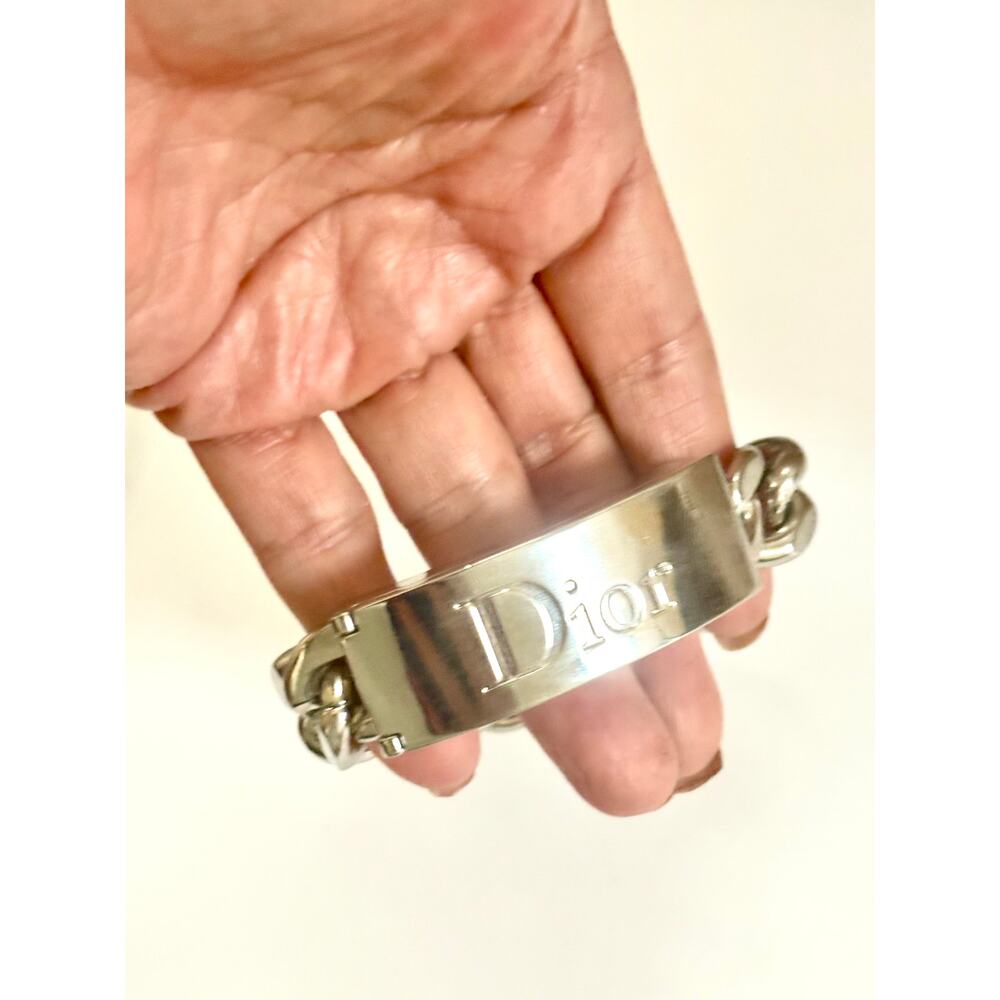 Dior Silver Chain Bracelet with Hidden Lipstick – Rare Collector’s Piece - Picture 5 of 5